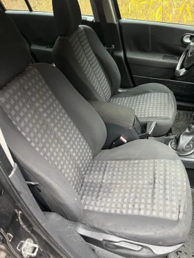 Renault Megane 1.5dci, 86hp, 6 степенна ръчна скоростна кутия, снимка 8