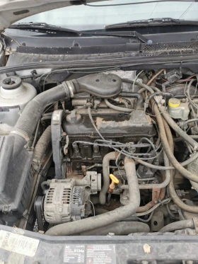 VW Golf 3 - 600 € / 1173.50 лв. - 74463991 3