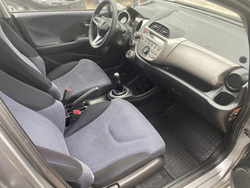 Honda Jazz 1.2 Бензин / Газ, снимка 11 - Автомобили и джипове - 47652262