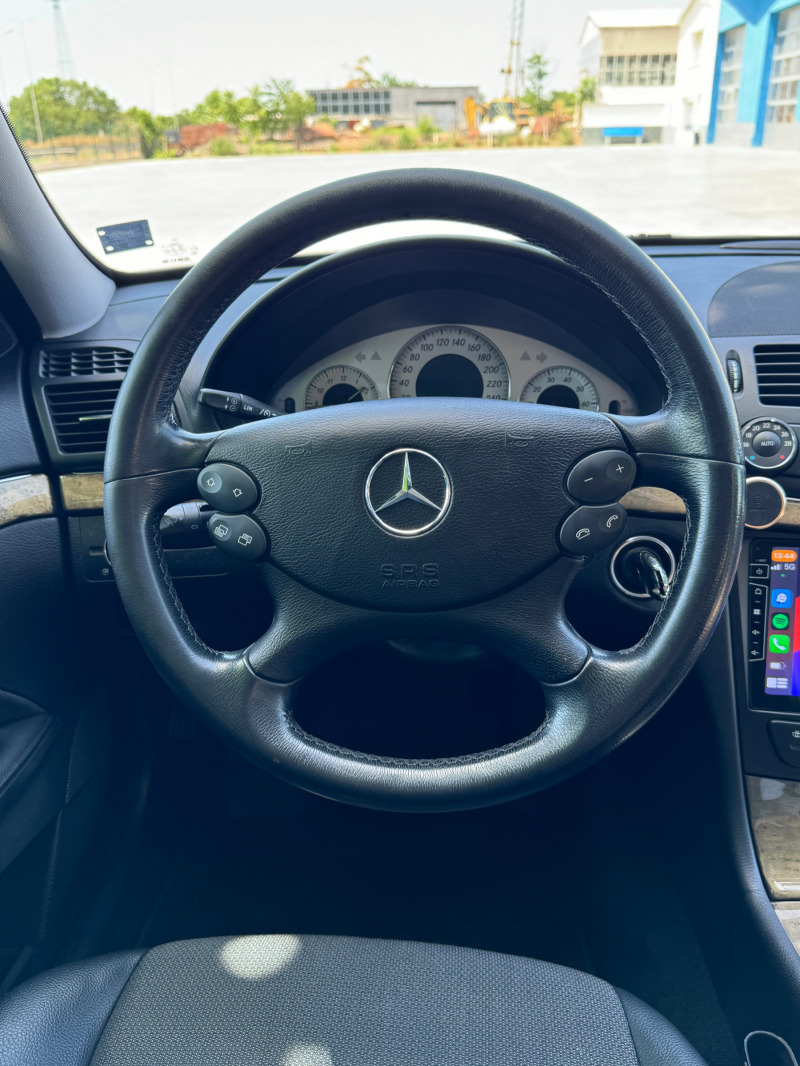 Mercedes-Benz E 200 Kompressor    LPG / ПЕЧКА / Apple Carplay, снимка 5 - Автомобили и джипове - 46367374