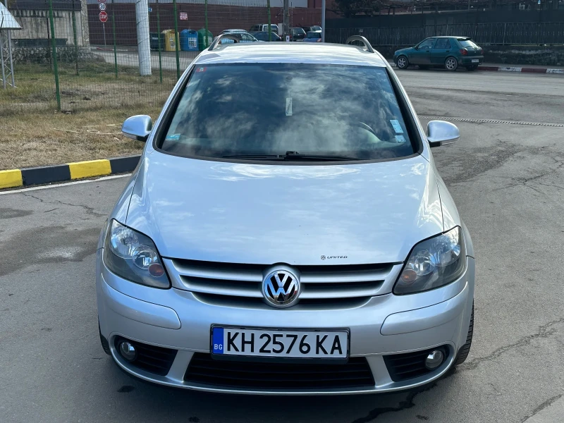 VW Golf Plus 1.6 GAZ/BENZIN, снимка 8 - Автомобили и джипове - 46581386