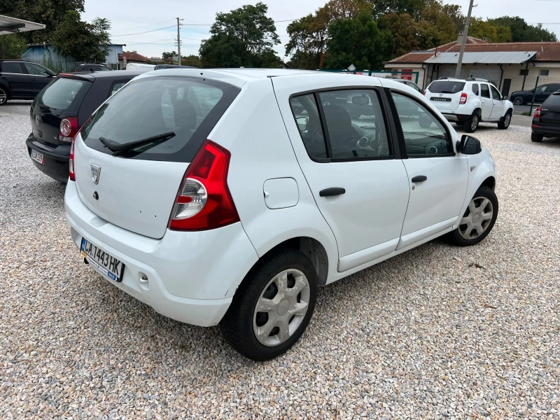 Dacia Sandero 1.4i LPG, снимка 3 - Автомобили и джипове - 47279213