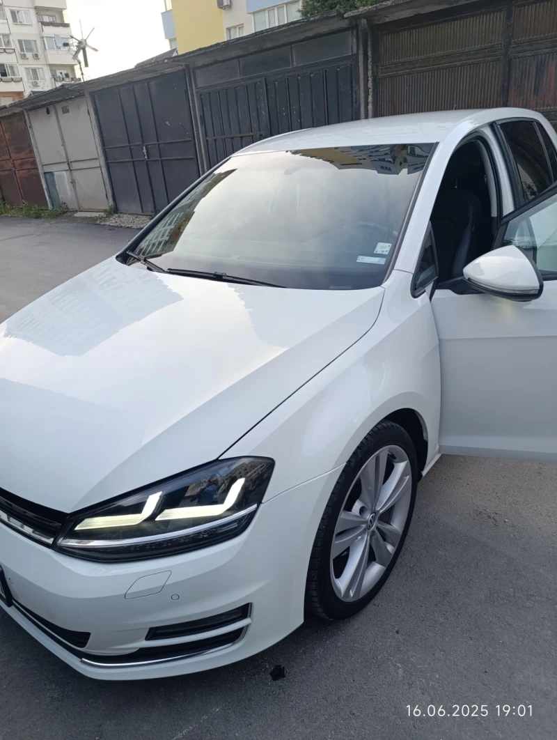 VW Golf 7.5 1.6TDI Facelift, снимка 12 - Автомобили и джипове - 52059403