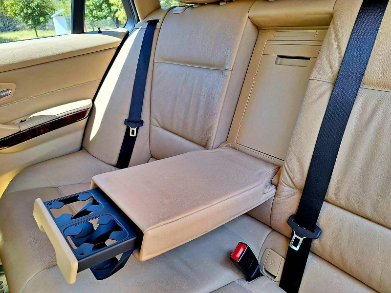 BMW 320 d ТЕМПОМАТ NAVI ПАРКТРОНИК, снимка 6 - Автомобили и джипове - 52173345