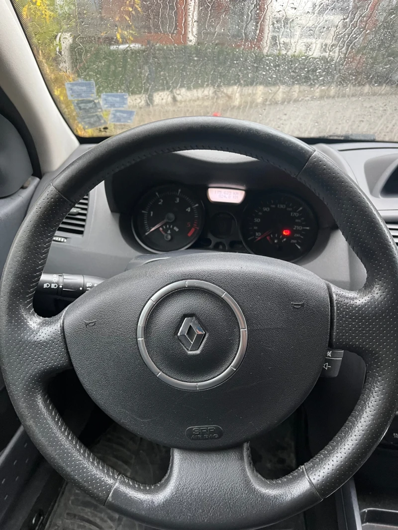 Renault Megane 1.5dci, 86hp, 6 степенна ръчна скоростна кутия, снимка 6 - Автомобили и джипове - 52472577