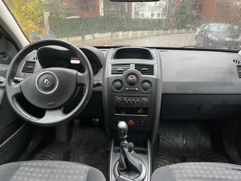 Renault Megane 1.5dci, 86hp, 6 степенна ръчна скоростна кутия, снимка 4 - Автомобили и джипове - 52472577