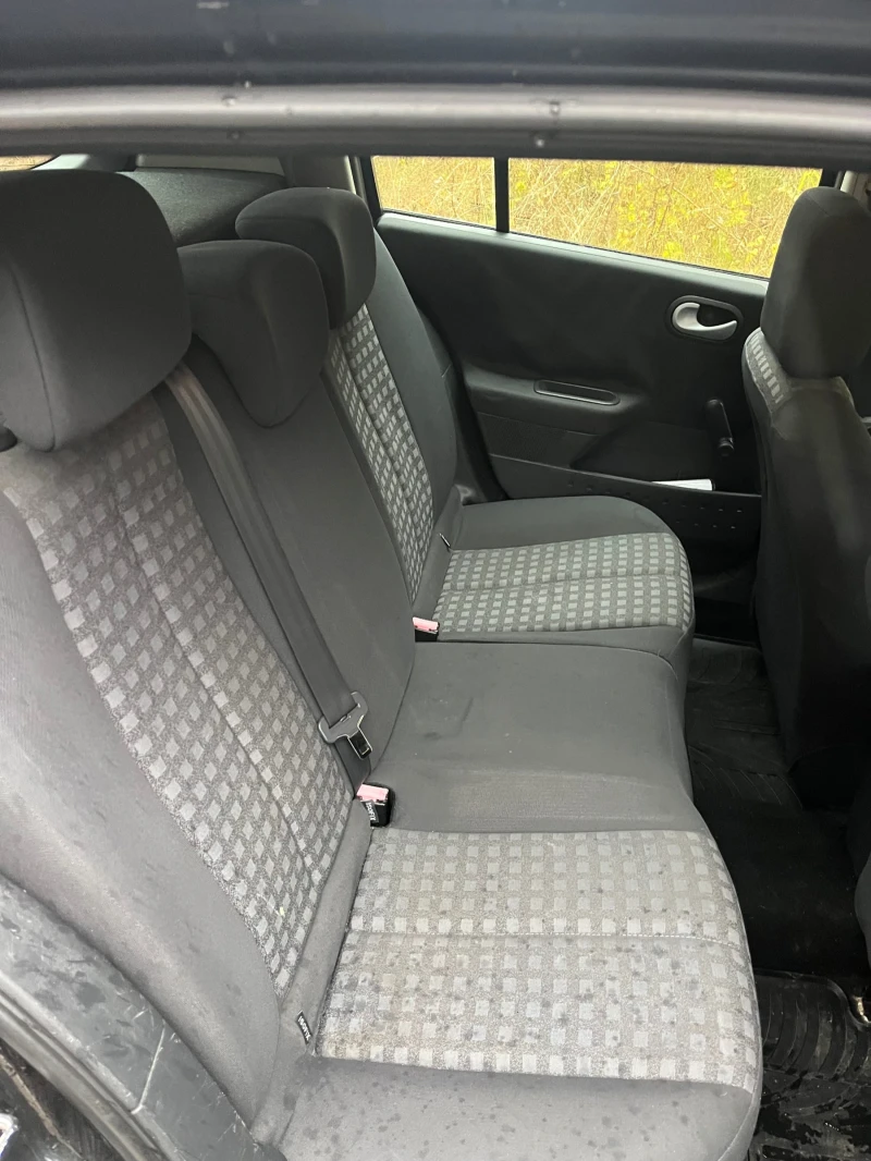 Renault Megane 1.5dci, 86hp, 6 степенна ръчна скоростна кутия, снимка 9 - Автомобили и джипове - 52472577