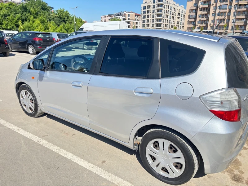 Honda Jazz, снимка 4 - Автомобили и джипове - 52636293