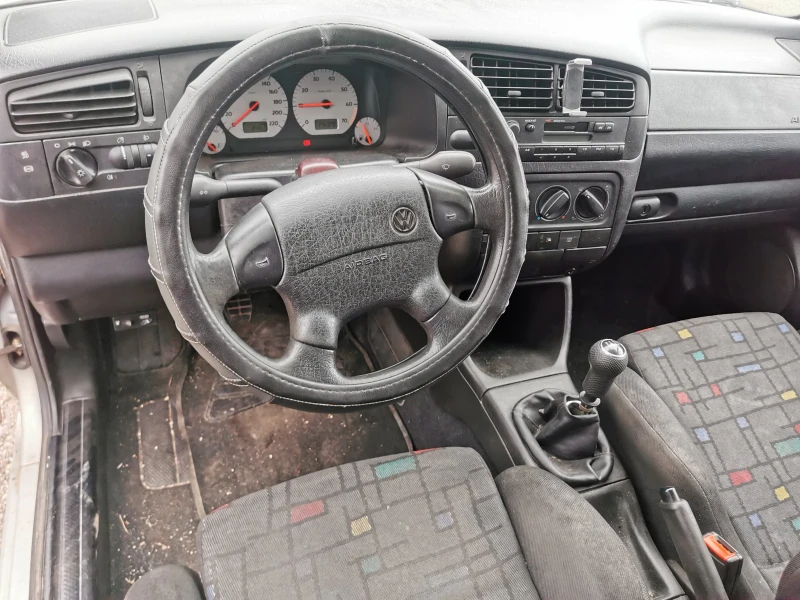 VW Golf 3, снимка 9 - Автомобили и джипове - 53128776