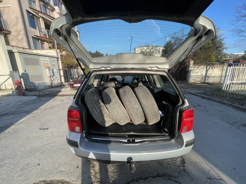 VW Passat, снимка 10 - Автомобили и джипове - 53132806