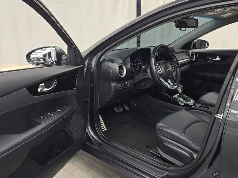 Kia K3 1.6| 123�.�. | Mobile.bg � ����������� 10
