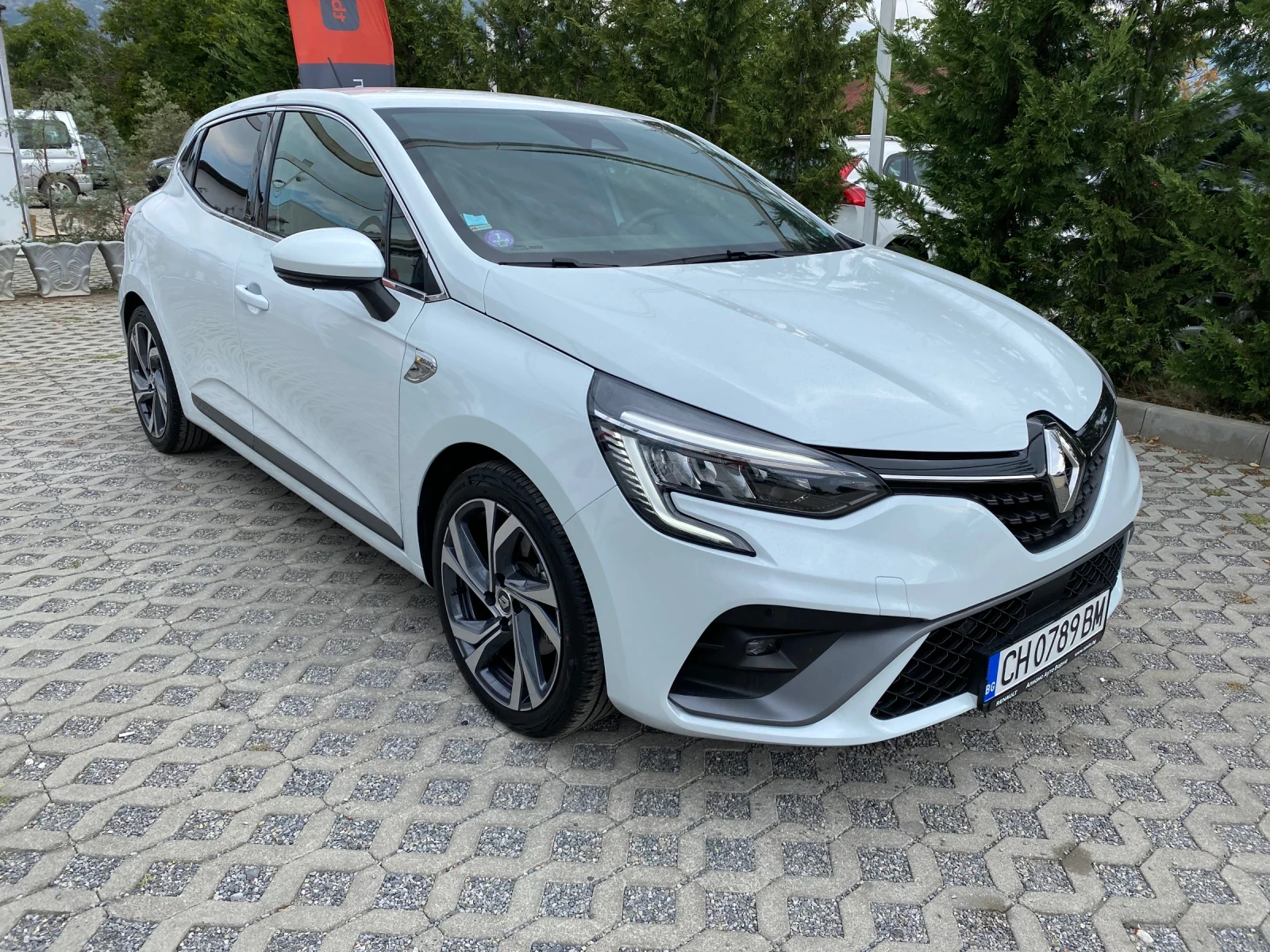 Renault Clio 1.6E-TechHybrid-90кс= 15хил.км!= RS LINE= АВТОМАТ - изображение 2