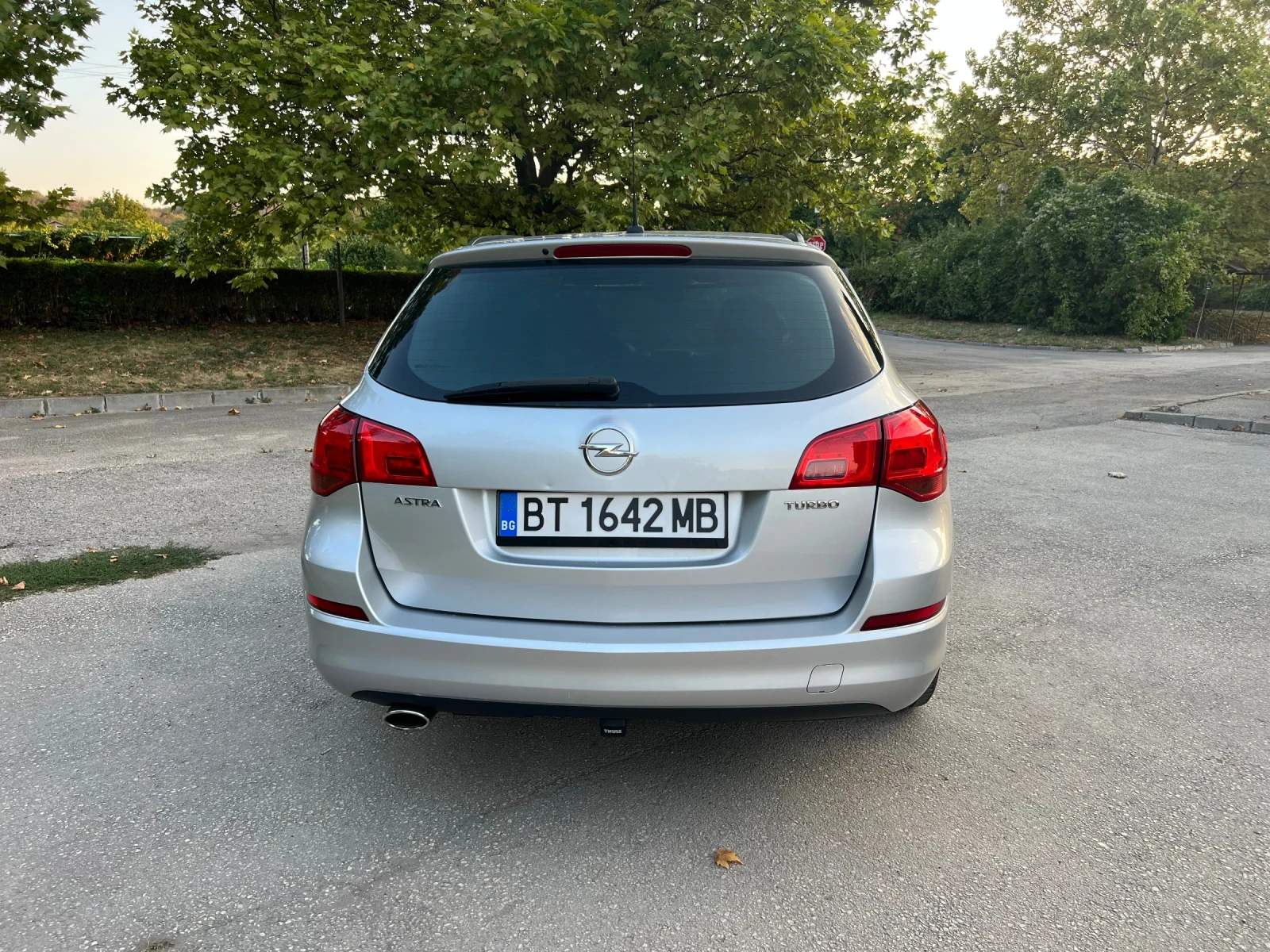 Opel Astra 1.4 I sport  - изображение 6