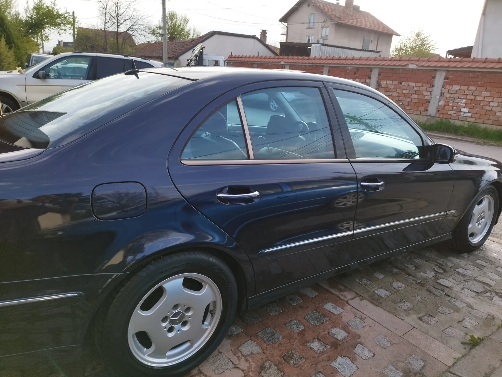 Mercedes-Benz E 320 CDI AVANTGARDE - изображение 6