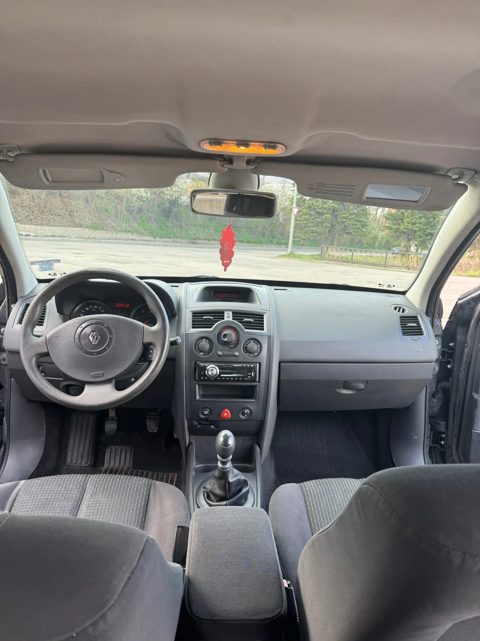 Renault Megane  Renault Megane 1.9DCI - изображение 9
