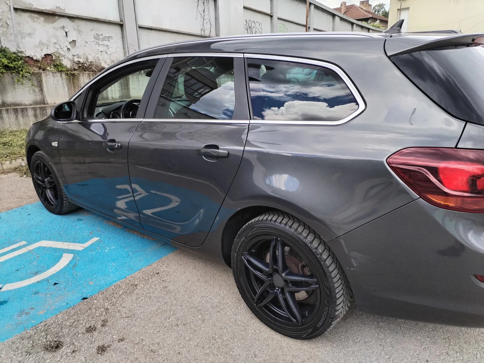 Opel Astra 2.0 - изображение 7