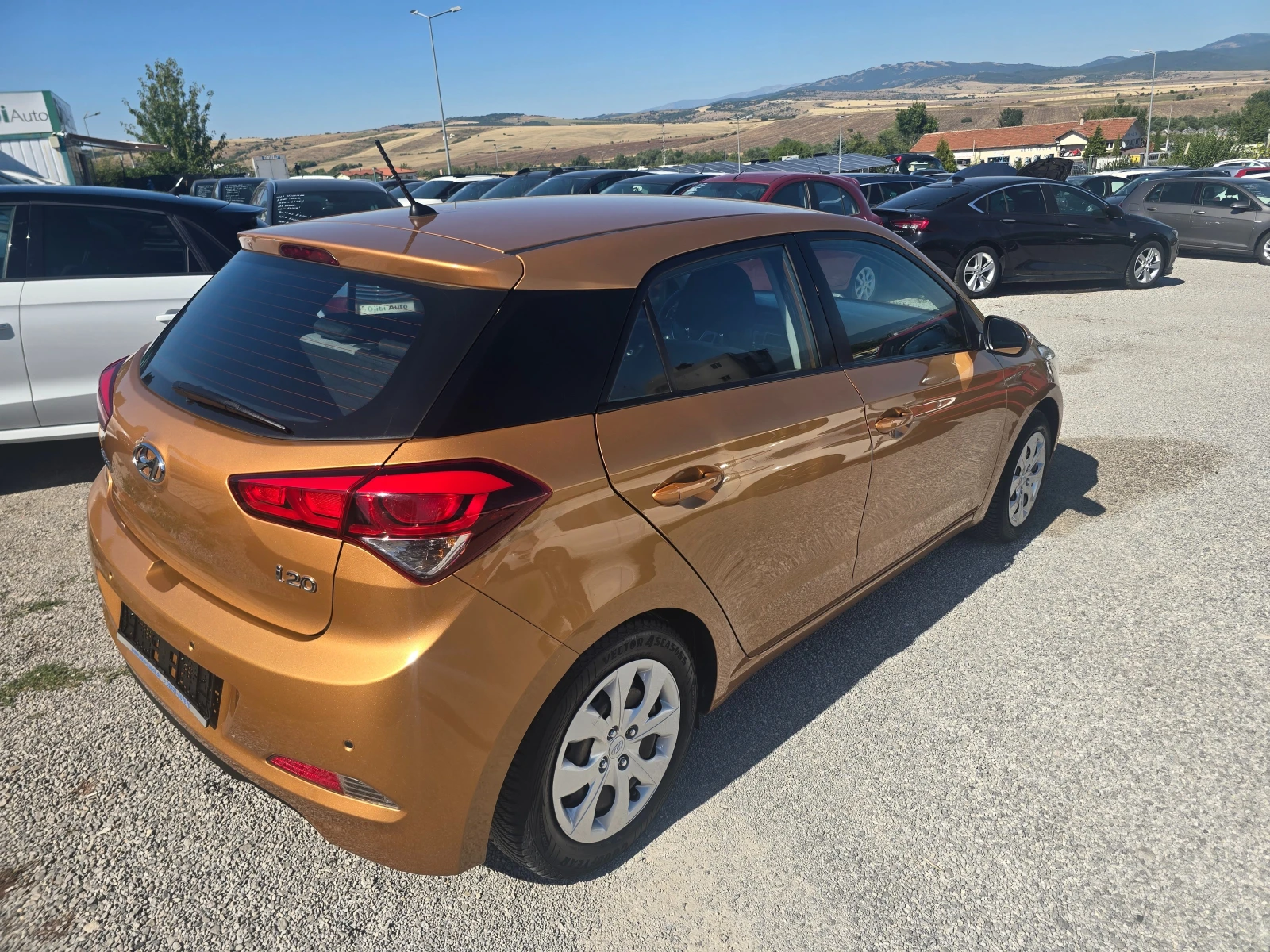 Hyundai I20 1.2i-85k.c-EURO-6 - изображение 5