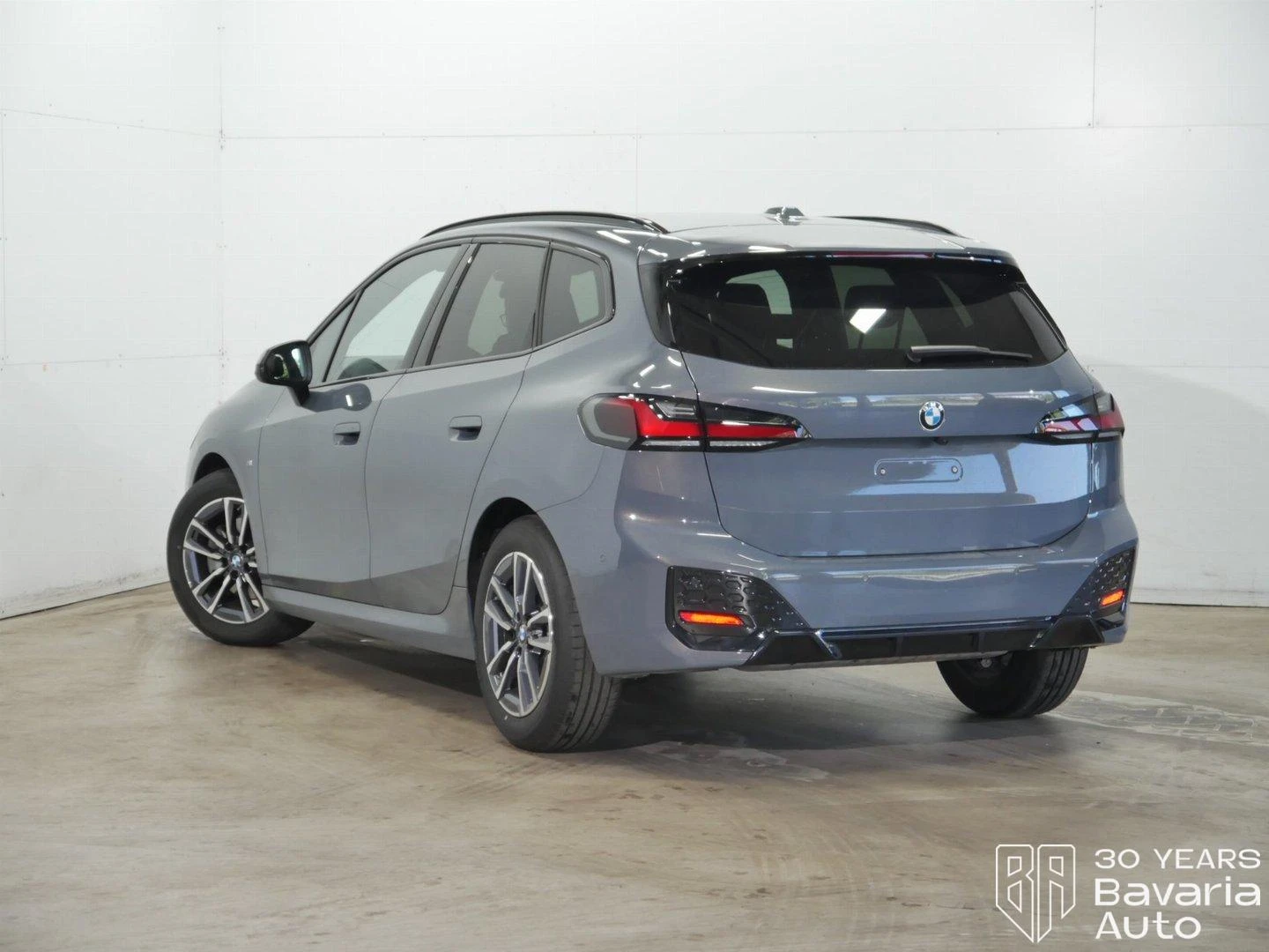 BMW 216 i Active Tourer Steptronic M Sport Paket - изображение 2