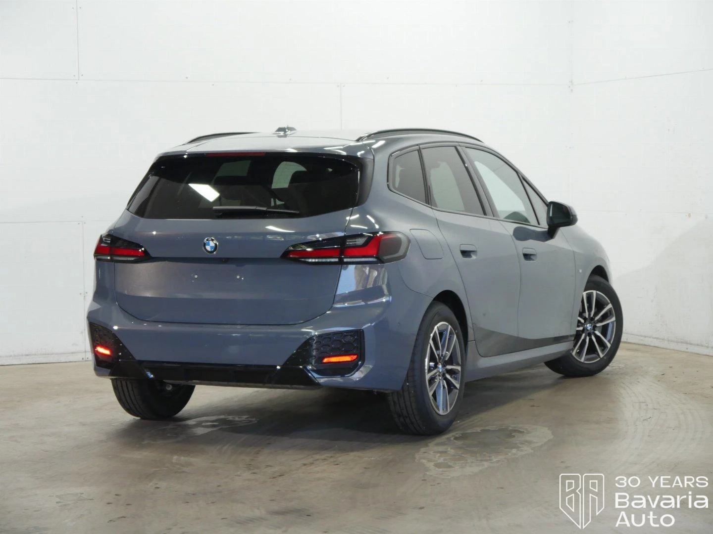 BMW 216 i Active Tourer Steptronic M Sport Paket - изображение 3