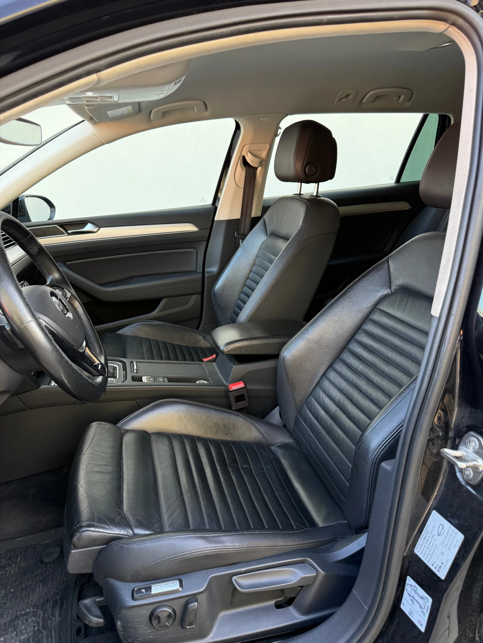 VW Passat 2.0TDI* LED* DSG* ACC* CAMERA* KEYLESS - изображение 8