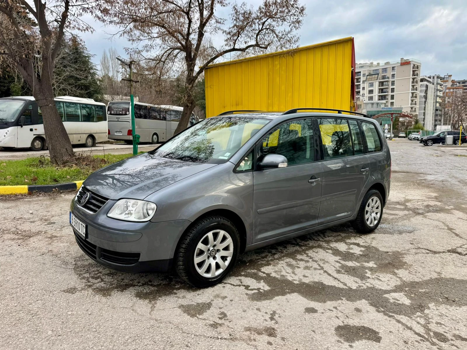VW Touran  - изображение 2