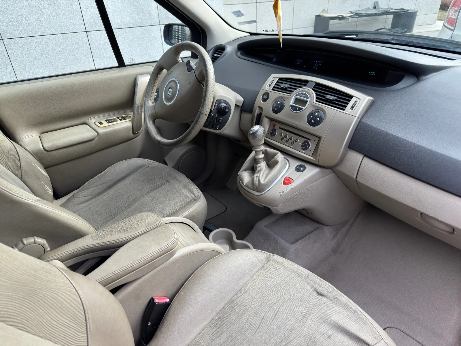 Renault Grand scenic 1.9D 7 ������ | Mobile.bg � ����������� 12