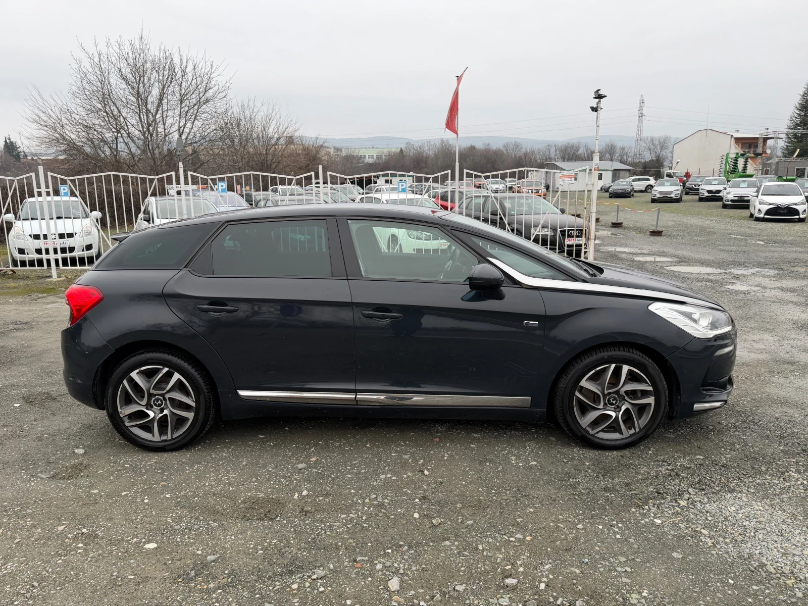 Citroen DS5 2.0HDI - 163 к.с / 4Х4 / АВТОМАТИК / ЕВРО5 / ЛЕД  - изображение 4