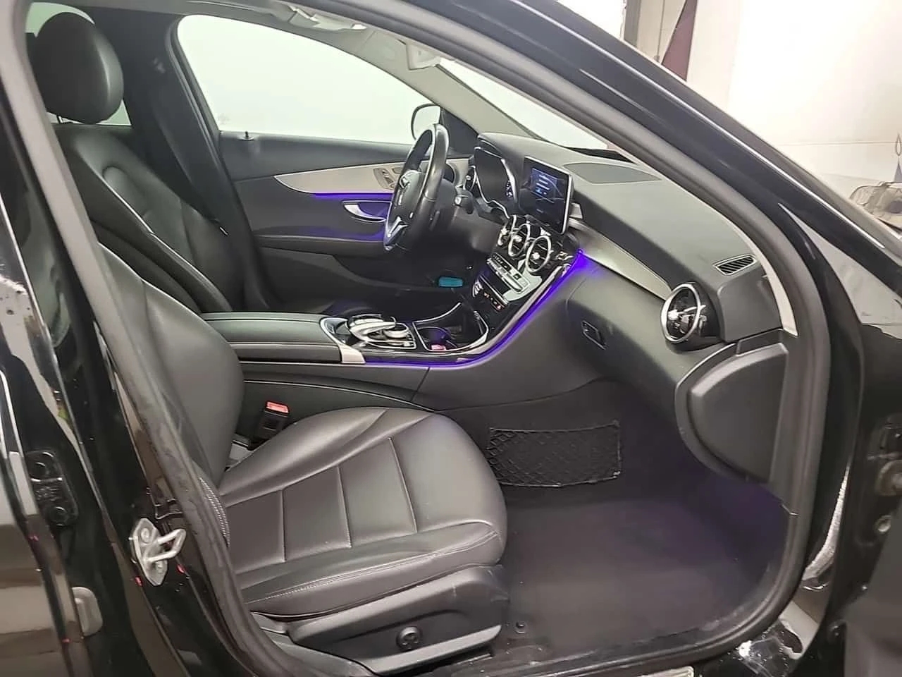 Mercedes-Benz C 300 4MATIC Sedan  CARFAX | Mobile.bg � ����������� 17