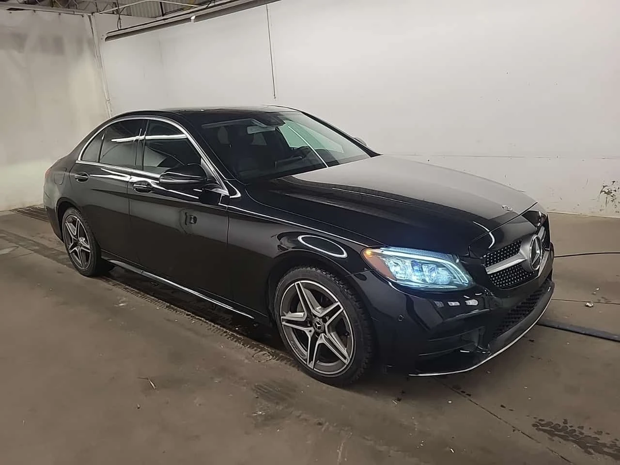 Mercedes-Benz C 300 4MATIC Sedan  CARFAX - изображение 3