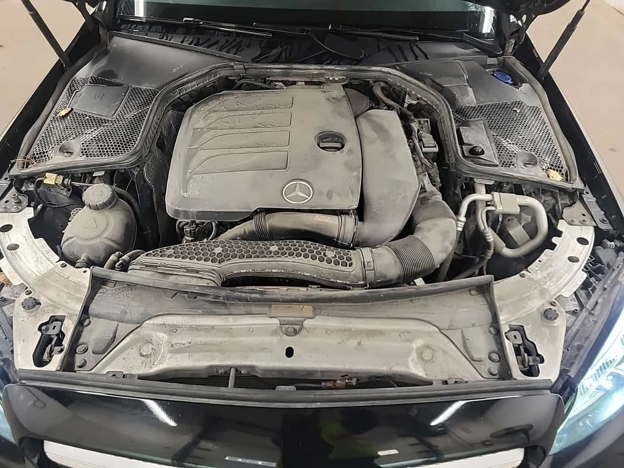Mercedes-Benz C 300 4MATIC Sedan  CARFAX | Mobile.bg � ����������� 11