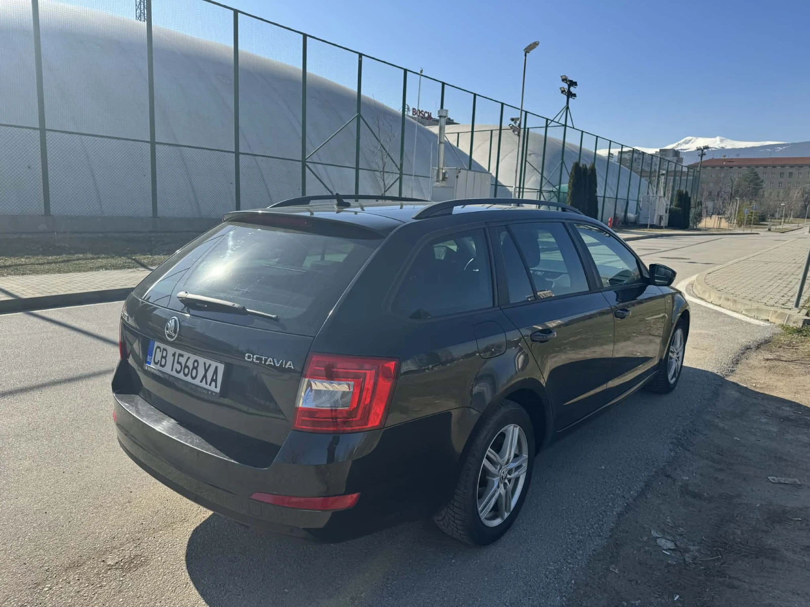 Skoda Octavia 2.0 TDI, снимка 7 - Автомобили и джипове - 53810947