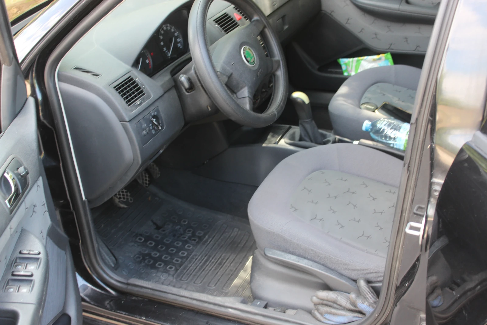 Skoda Fabia, снимка 6 - Автомобили и джипове - 53839771