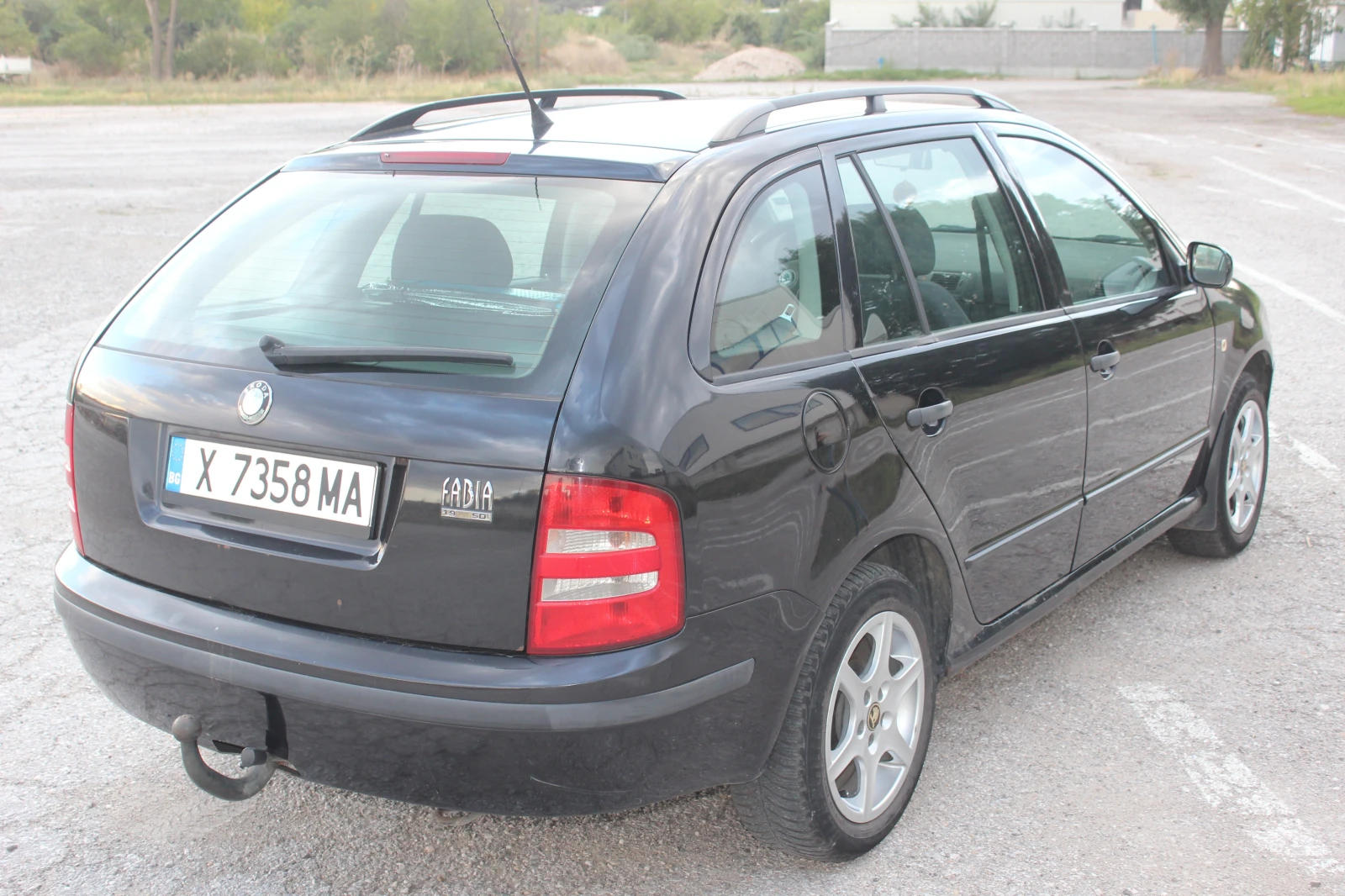 Skoda Fabia, снимка 9 - Автомобили и джипове - 53839771