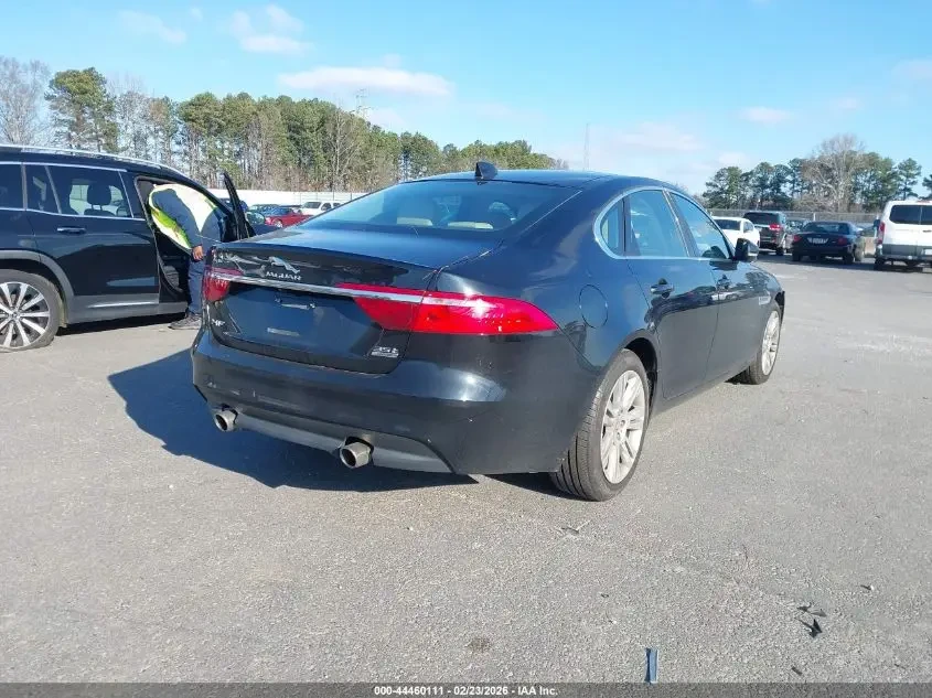 Jaguar Xf 35T, снимка 5 - Автомобили и джипове - 53969703