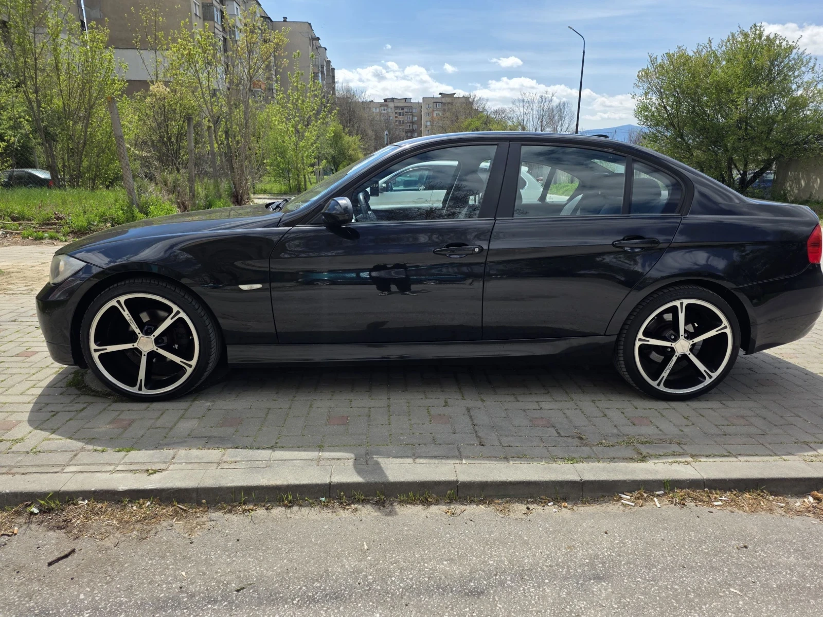 BMW 320 320 бензин 6 скорости