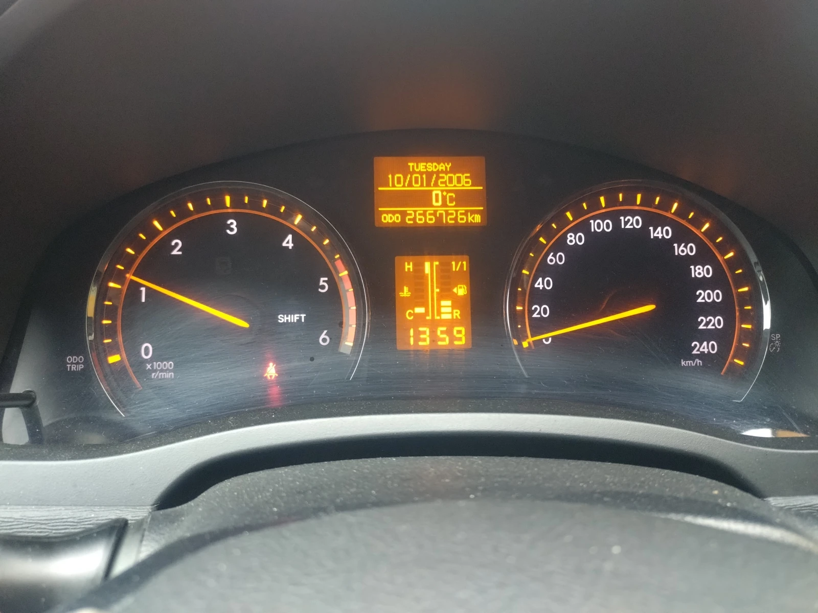 Toyota Avensis, снимка 7 - Автомобили и джипове - 54494364