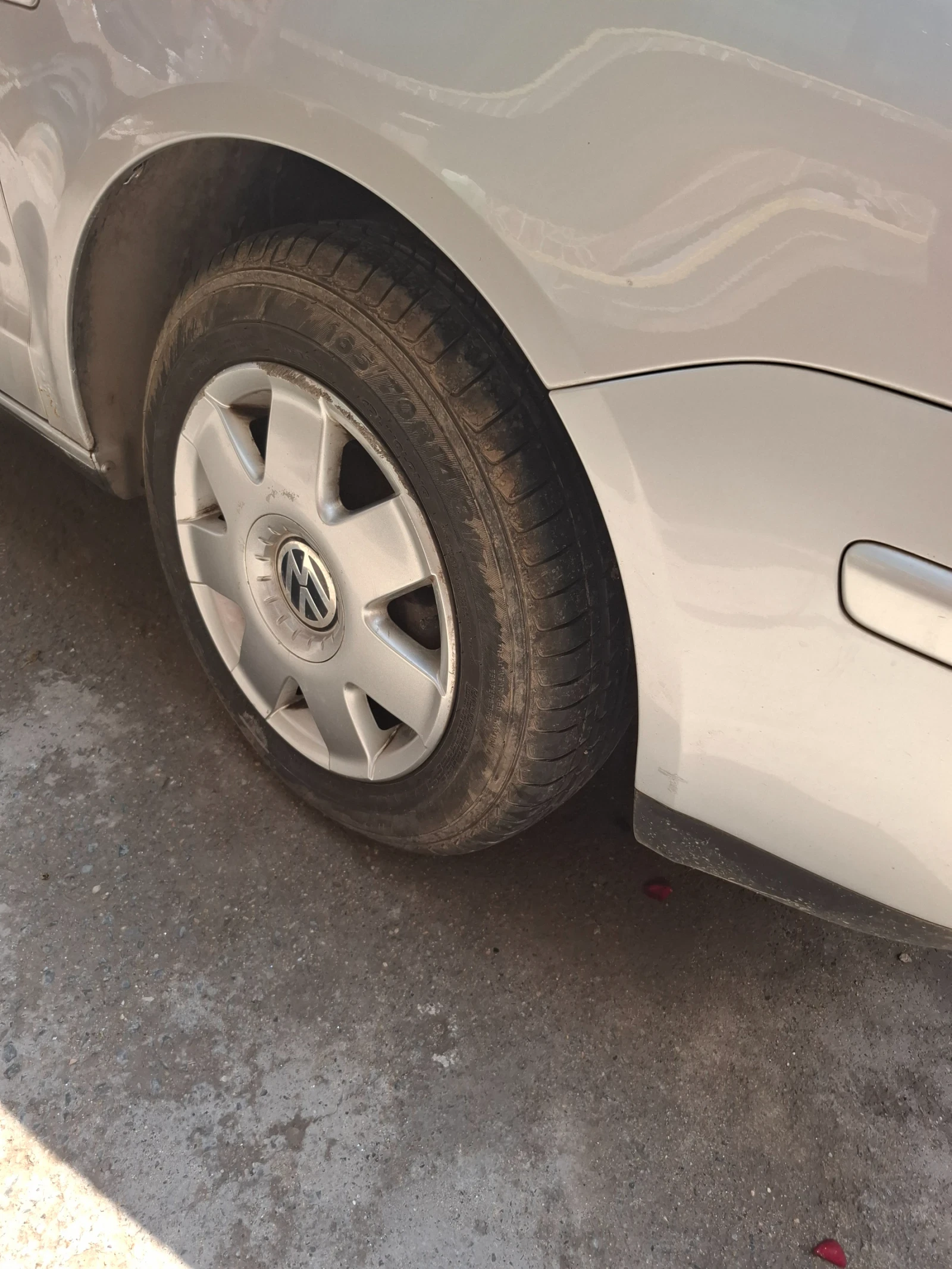 VW Polo, снимка 4 - Автомобили и джипове - 54546357
