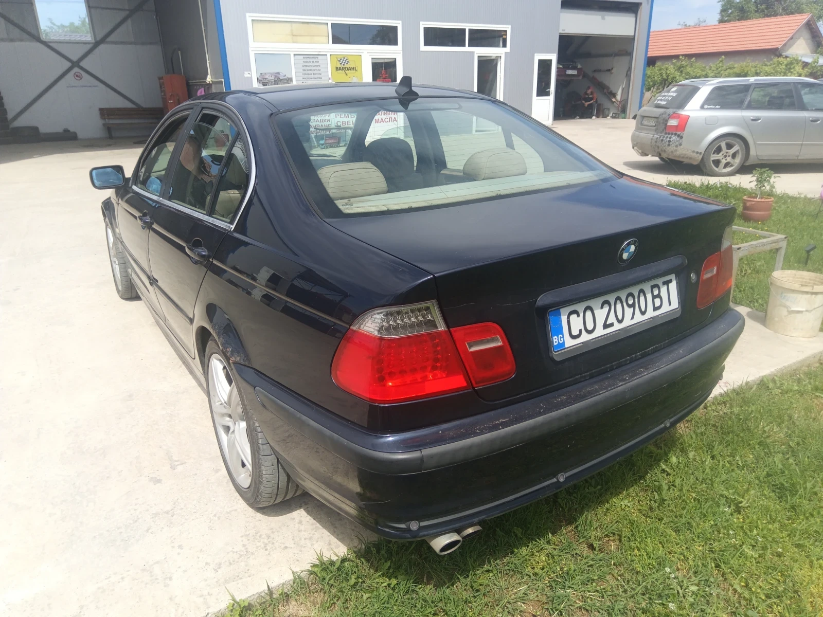 BMW 330, снимка 7 - Автомобили и джипове - 54715111
