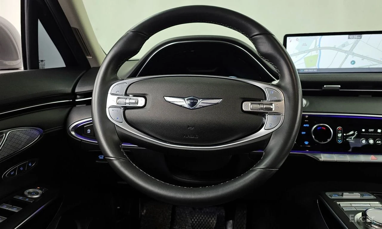 Genesis GV70 2.2 DIESEL* AWD* КОЖА* ПОДГР* ОБДУХ* 360* , снимка 7 - Автомобили и джипове - 54796534
