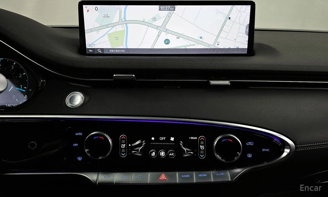 Genesis GV70 2.2 DIESEL* AWD* КОЖА* ПОДГР* ОБДУХ* 360* , снимка 10 - Автомобили и джипове - 54796534