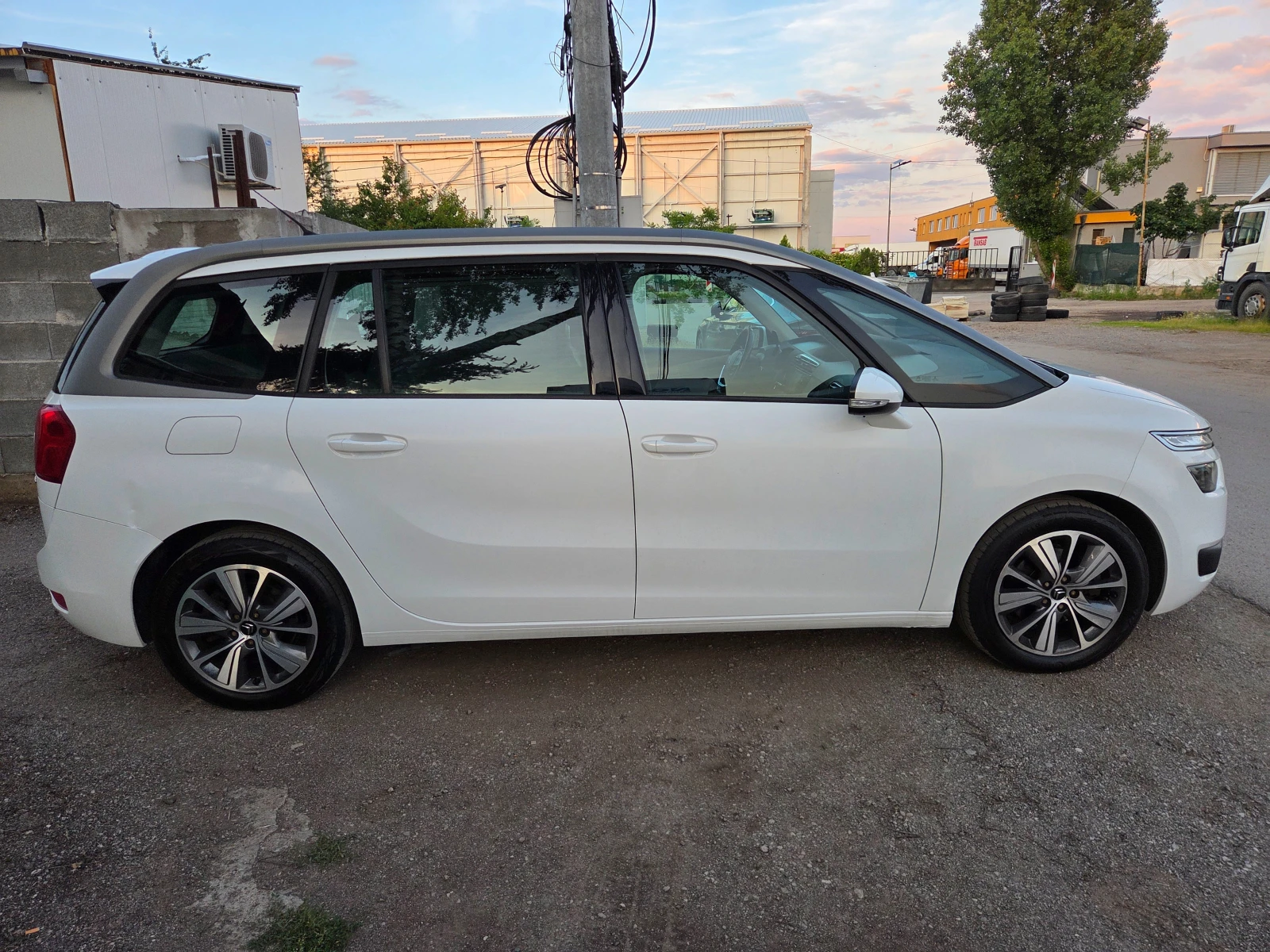 Citroen C4 Picasso 2.0 HDI avtomat, снимка 6 - Автомобили и джипове - 54825593