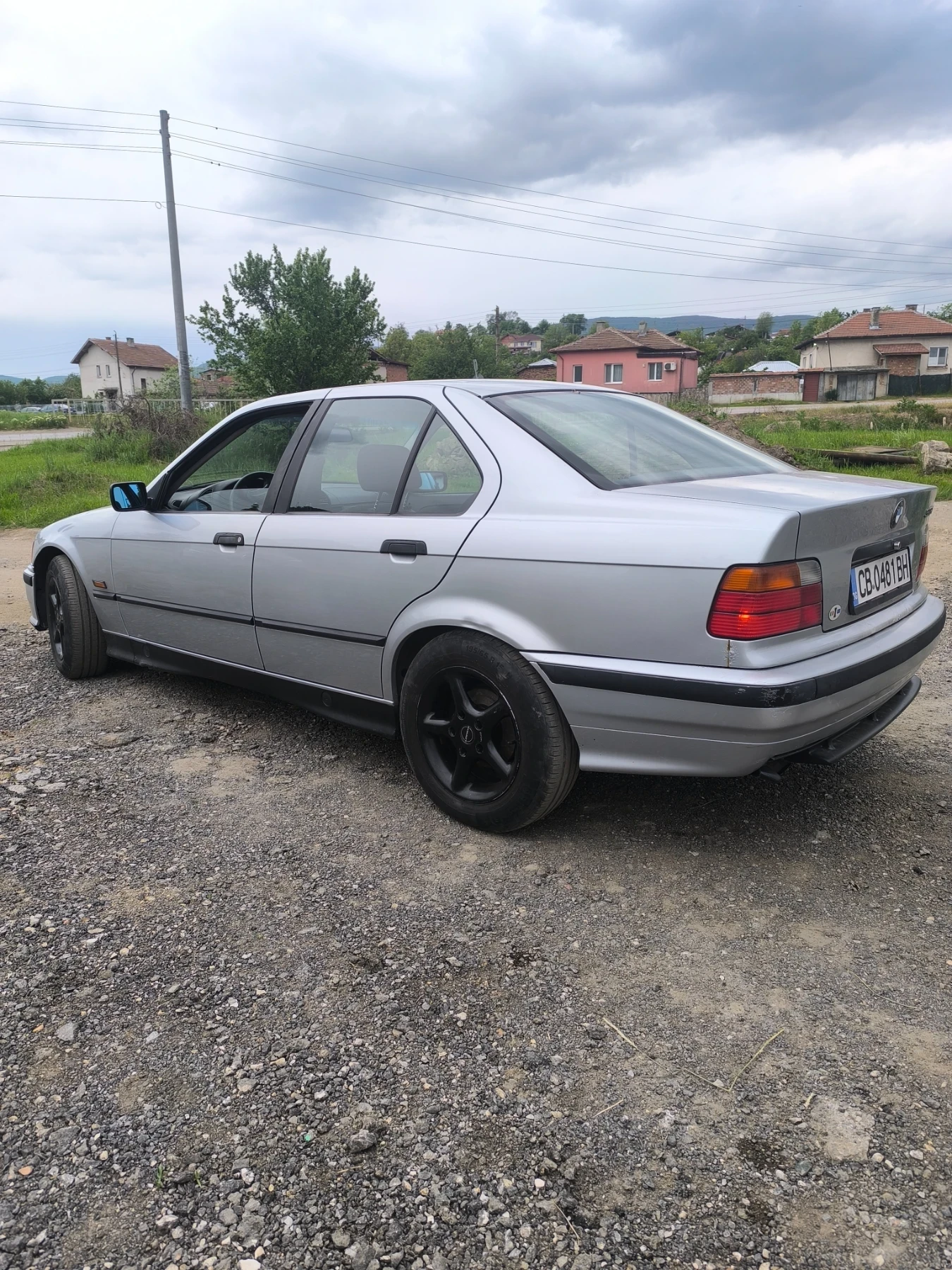 BMW 318 318i, снимка 6 - Автомобили и джипове - 55017599