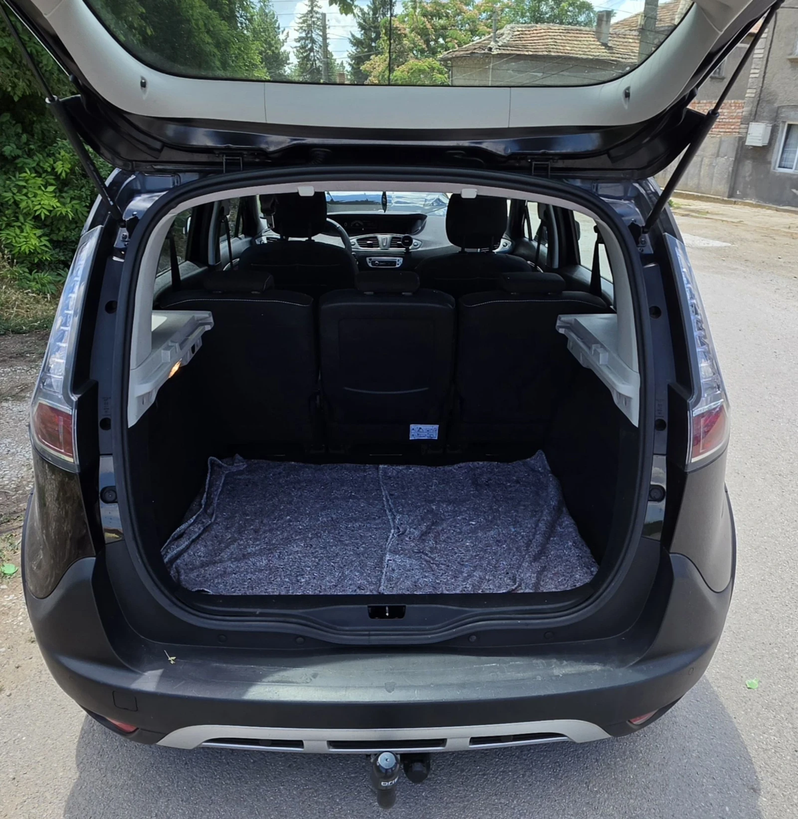 Renault Scenic Renault Scenic 1.2 85kW 111035Хил.км, снимка 9 - Автомобили и джипове - 55162969