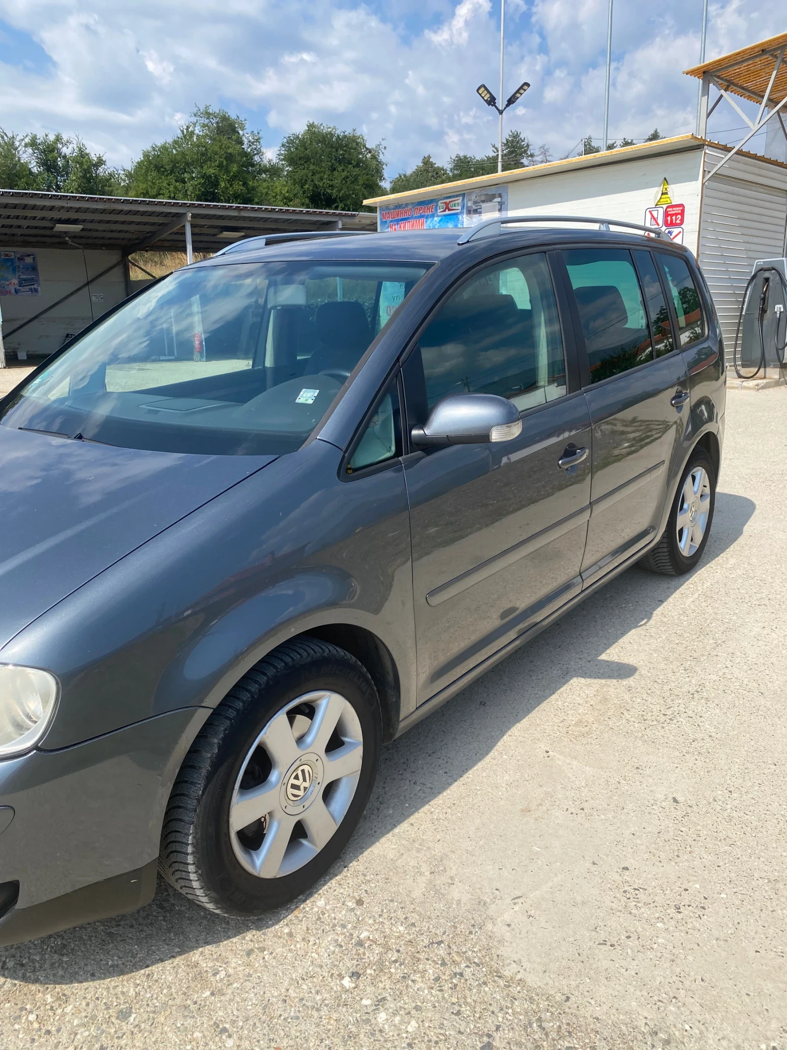 VW Touran, снимка 2 - Автомобили и джипове - 55385275