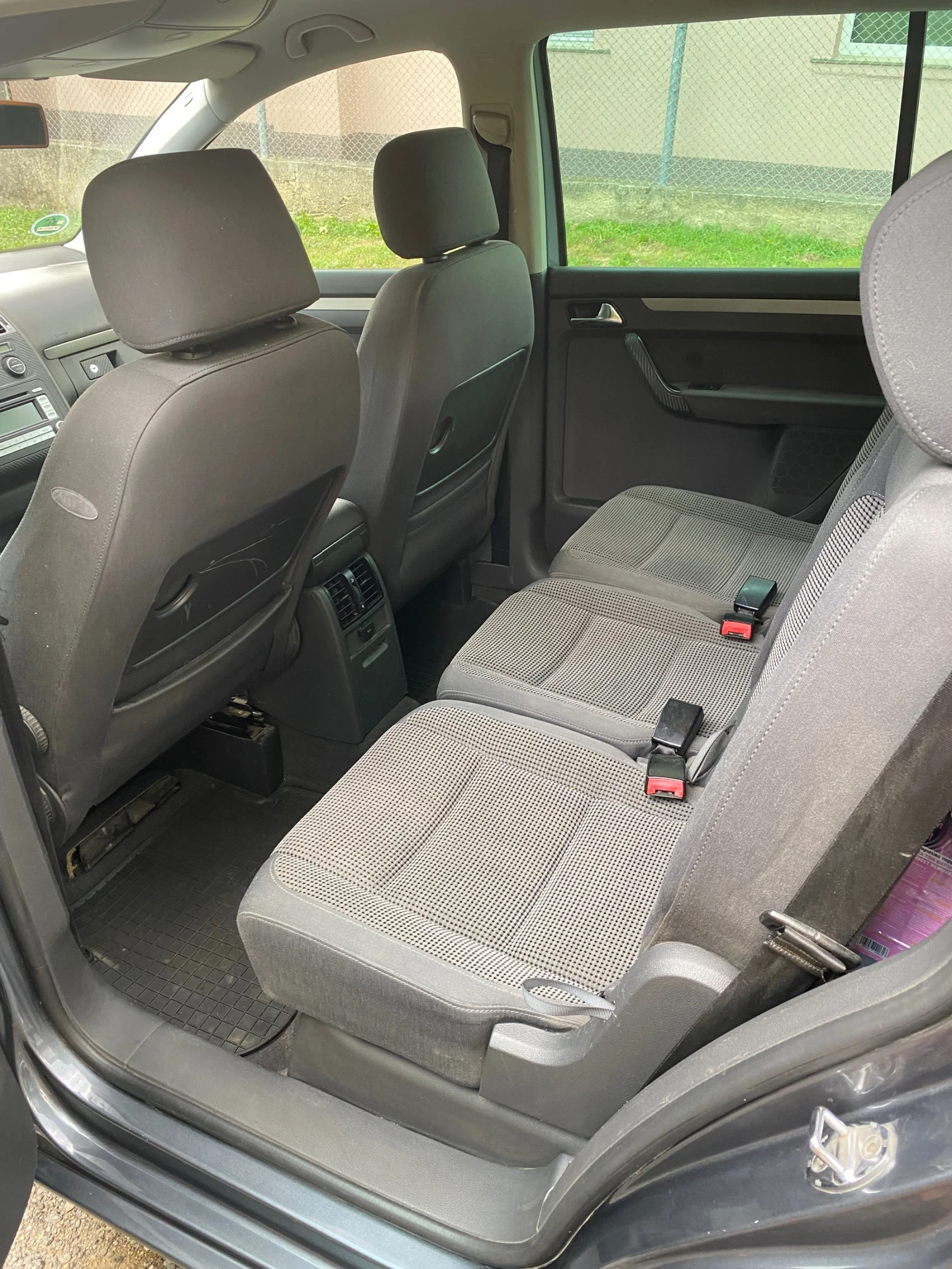 VW Touran, снимка 11 - Автомобили и джипове - 55385275