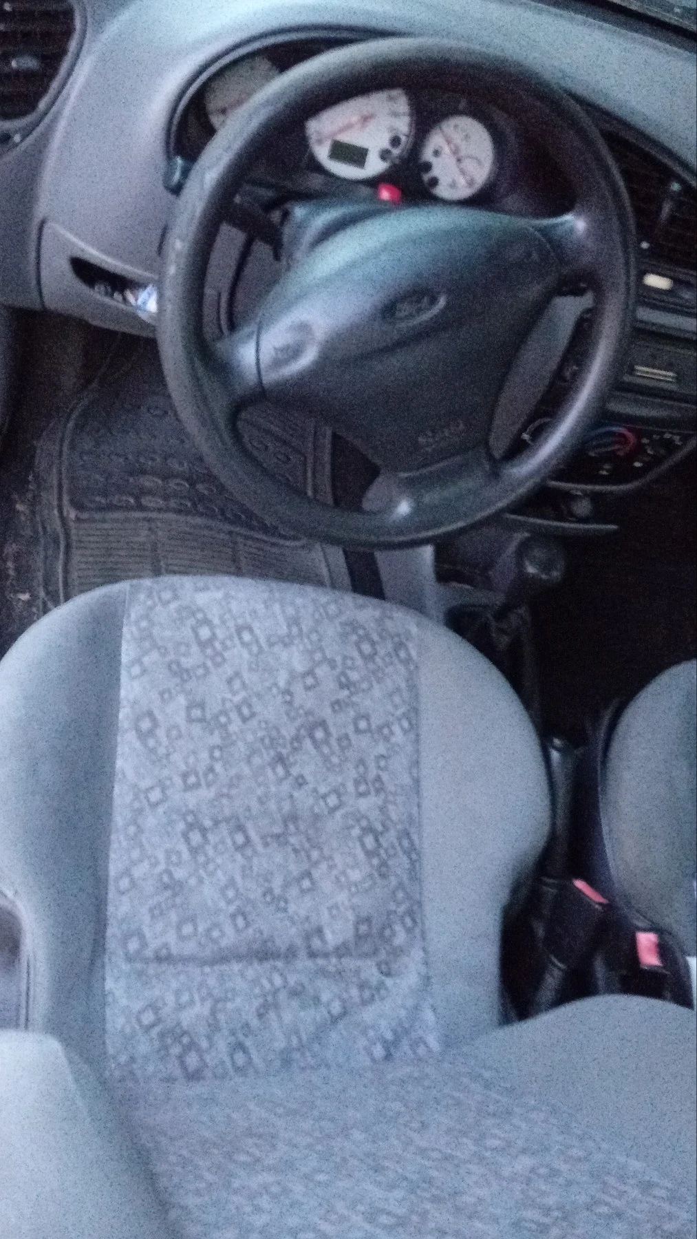 Ford Fiesta, снимка 16 - Автомобили и джипове - 55376599