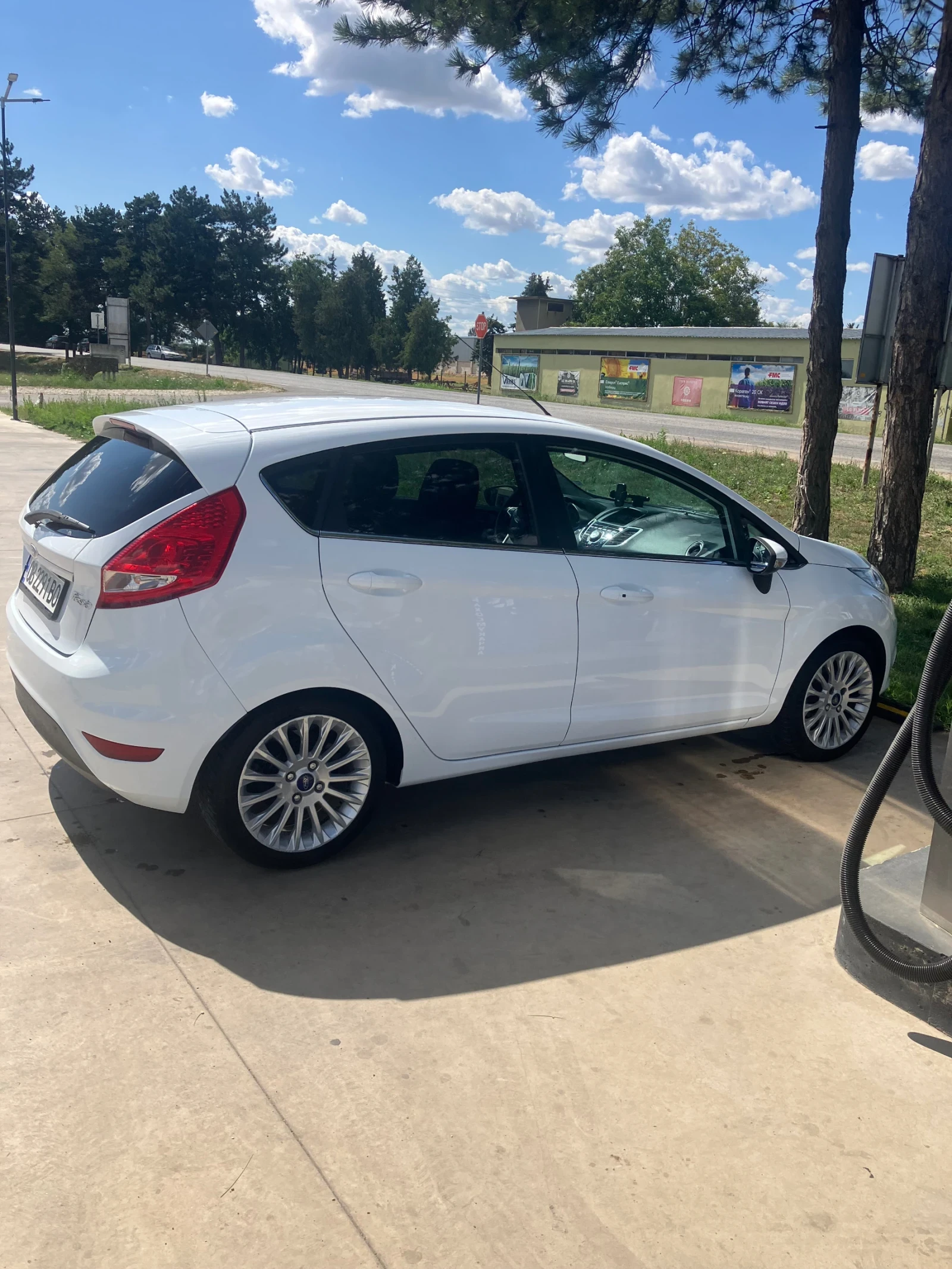 Ford Fiesta 1.25, снимка 2 - Автомобили и джипове - 55420117