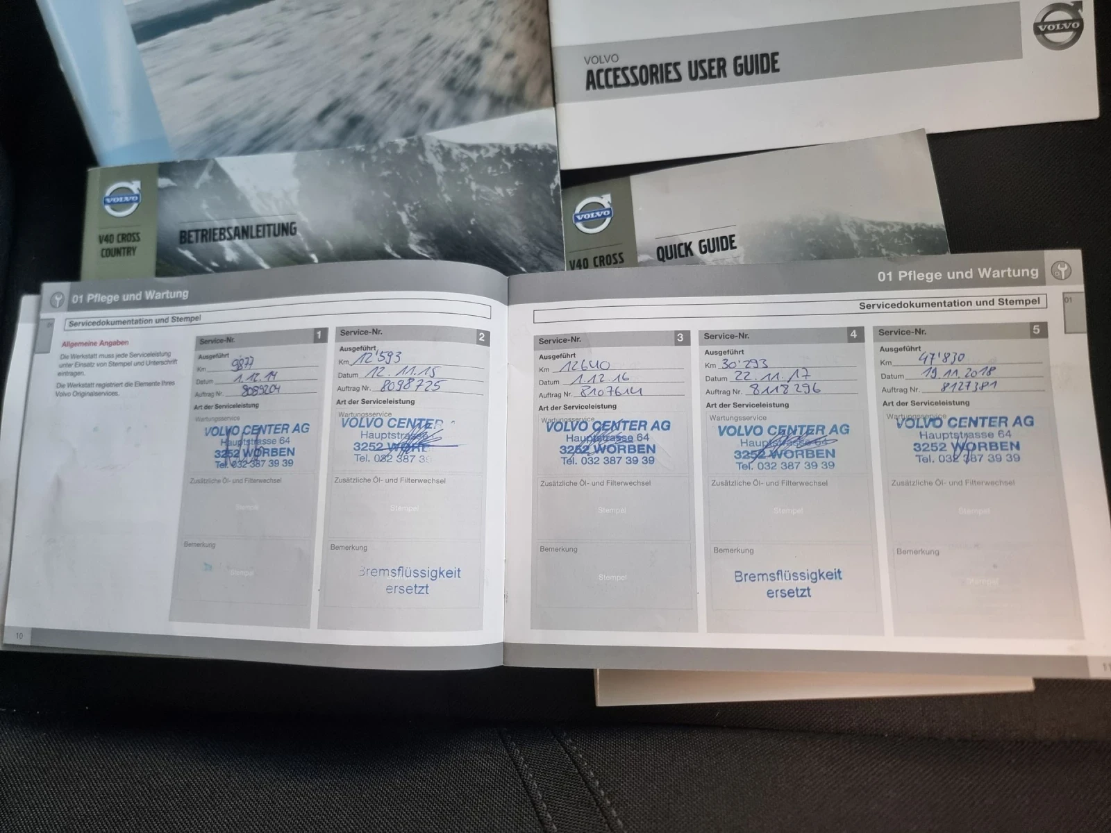 Volvo V40 Cross Country 2.0 БЕНЗИН, 180 к.с. - 5 цилиндров старият мотор , снимка 15 - Автомобили и джипове - 55450206