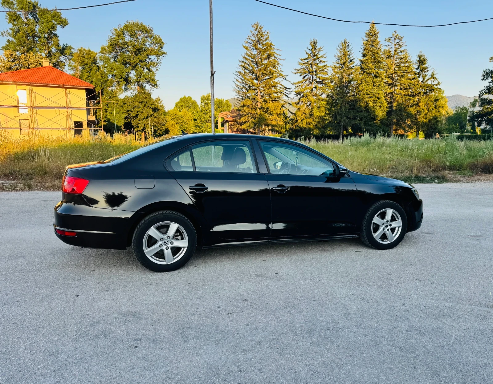 VW Jetta 1.2 TSI, снимка 14 - Автомобили и джипове - 55673054