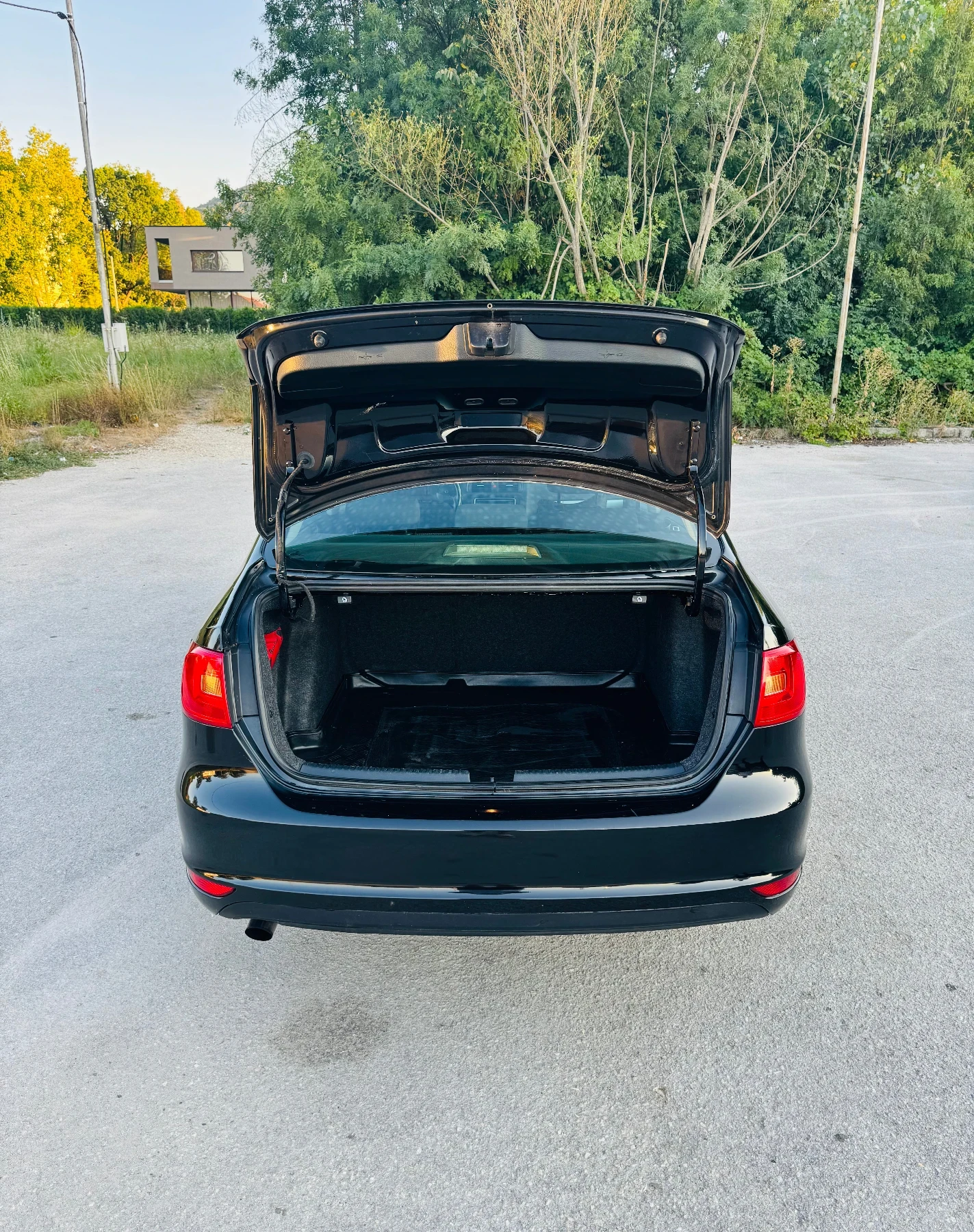 VW Jetta 1.2 TSI, снимка 11 - Автомобили и джипове - 55673054